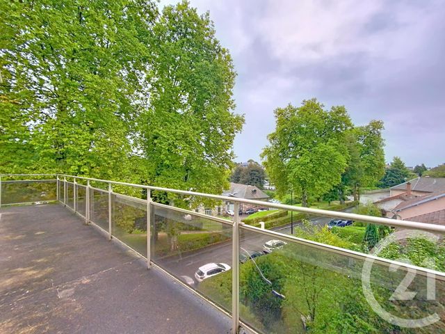 Appartement T3 &agrave; louer - 3 pi&egrave;ces - 67,35 m2 - Luxeuil Les Bains - 70 - FRANCHE-COMTE