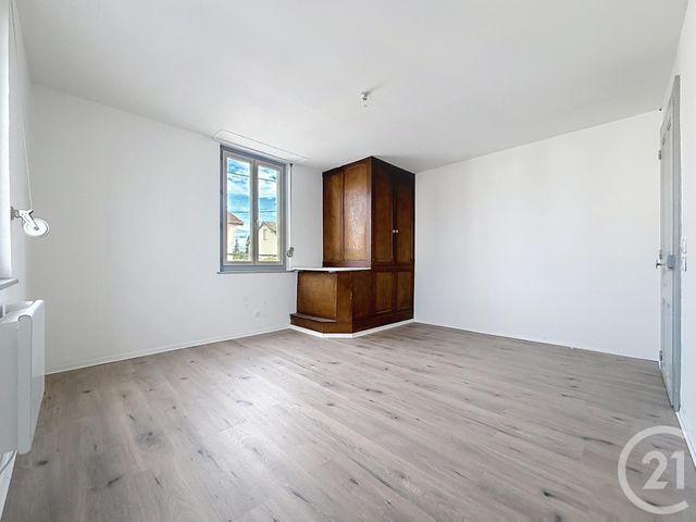 Appartement F1 &agrave; louer - 1 pi&egrave;ce - 29,87 m2 - Lure - 70 - FRANCHE-COMTE