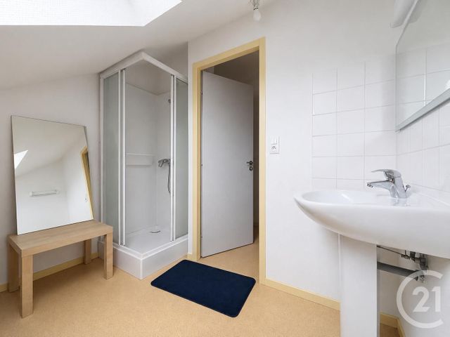 Appartement F2 &agrave; louer - 2 pi&egrave;ces - 27,90 m2 - Lure - 70 - FRANCHE-COMTE
