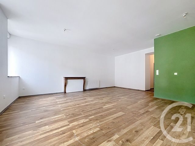 Appartement F2 &agrave; louer - 2 pi&egrave;ces - 54,71 m2 - Lure - 70 - FRANCHE-COMTE