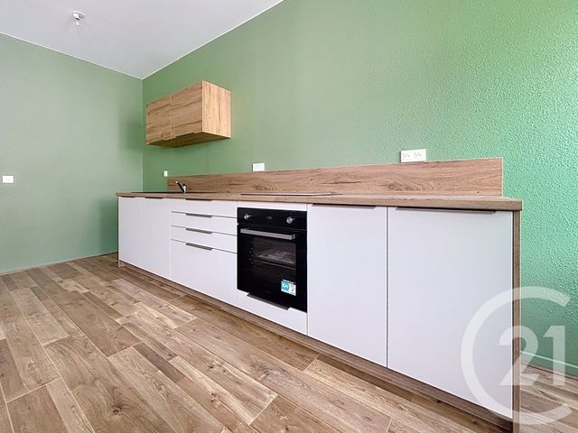 Appartement F2 &agrave; louer - 2 pi&egrave;ces - 54,71 m2 - Lure - 70 - FRANCHE-COMTE
