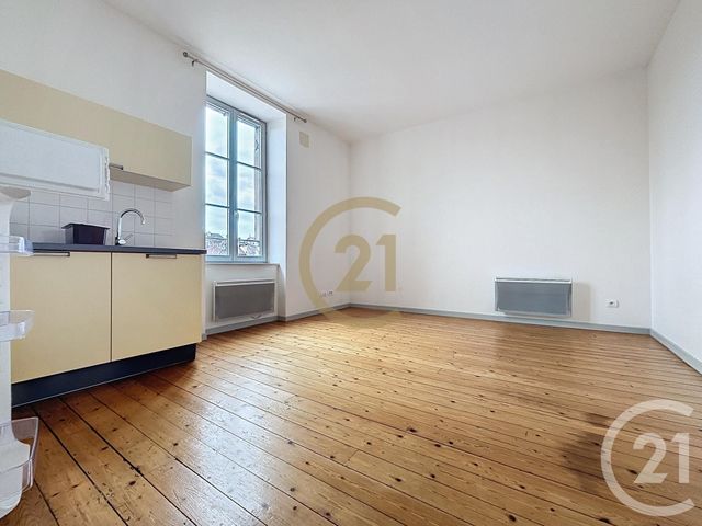 Appartement F2 &agrave; louer - 2 pi&egrave;ces - 39,47 m2 - Lure - 70 - FRANCHE-COMTE