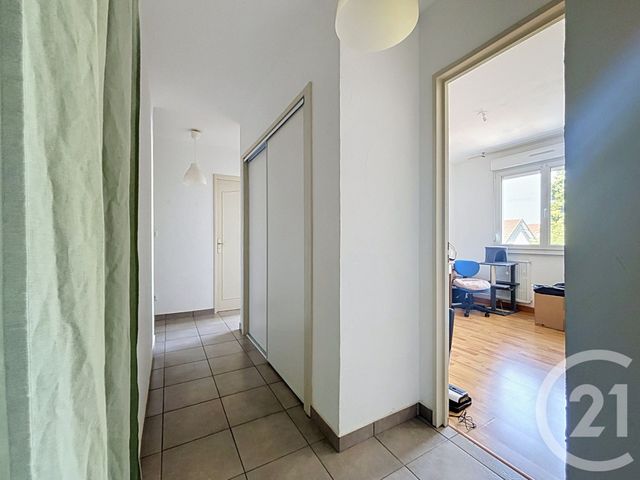 Appartement F5 &agrave; vendre - 5 pi&egrave;ces - 86,25 m2 - Lure - 70 - FRANCHE-COMTE