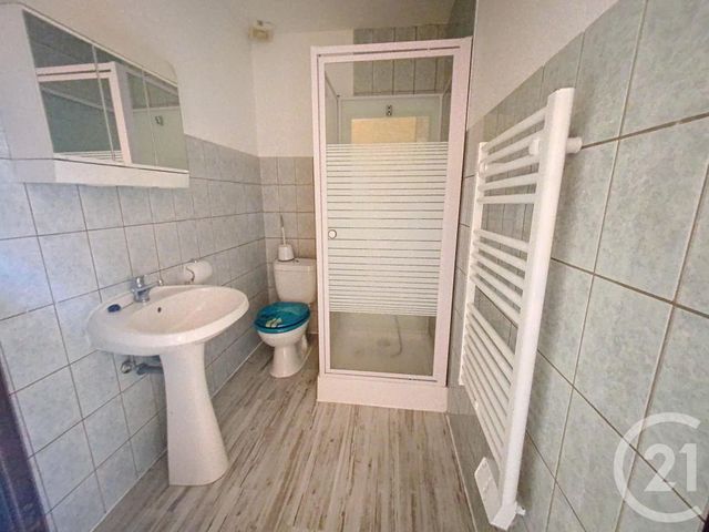 Appartement F2 &agrave; louer - 2 pi&egrave;ces - 30,48 m2 - Lure - 70 - FRANCHE-COMTE