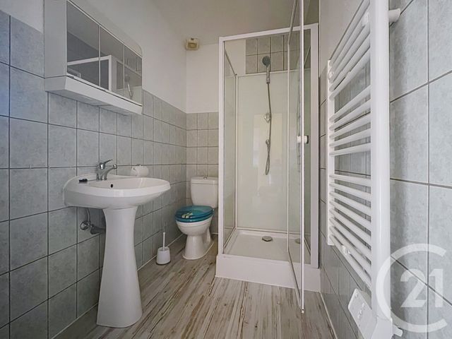 Appartement F2 &agrave; louer - 2 pi&egrave;ces - 30,48 m2 - Lure - 70 - FRANCHE-COMTE
