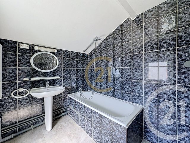 Appartement &agrave; vendre - 3 pi&egrave;ces - 58 m2 - Danjoutin - 90 - FRANCHE-COMTE