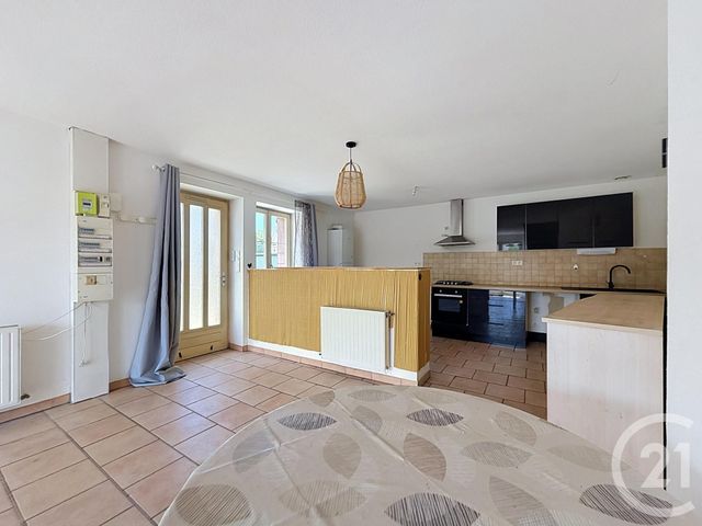 Appartement F3 &agrave; louer - 3 pi&egrave;ces - 68,83 m2 - Lure - 70 - FRANCHE-COMTE