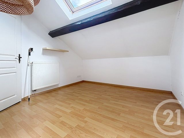 Appartement F3 &agrave; louer - 3 pi&egrave;ces - 59,30 m2 - Luxeuil Les Bains - 70 - FRANCHE-COMTE