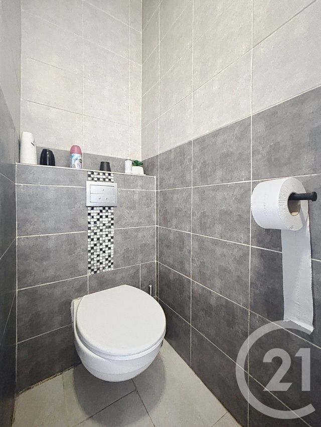 Maison &agrave; louer - 7 pi&egrave;ces - 117,61 m2 - Vesoul - 70 - FRANCHE-COMTE