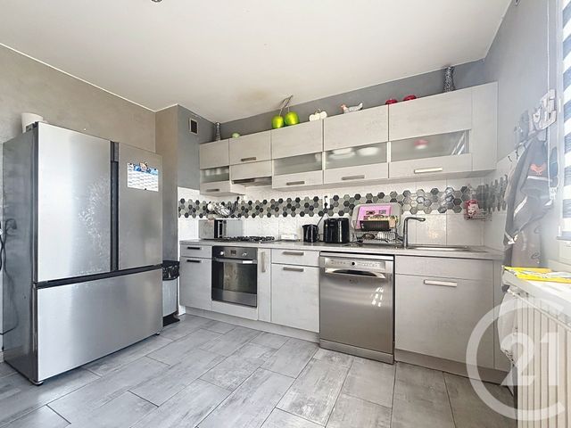 Maison &agrave; louer - 7 pi&egrave;ces - 117,61 m2 - Vesoul - 70 - FRANCHE-COMTE