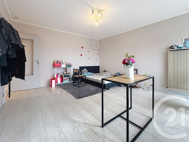 Appartement T1 &agrave; louer - 1 pi&egrave;ce - 32 m2 - Vesoul - 70 - FRANCHE-COMTE