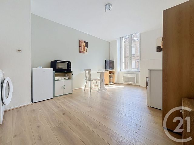 Appartement F1 &agrave; louer - 1 pi&egrave;ce - 22 m2 - Luxeuil Les Bains - 70 - FRANCHE-COMTE
