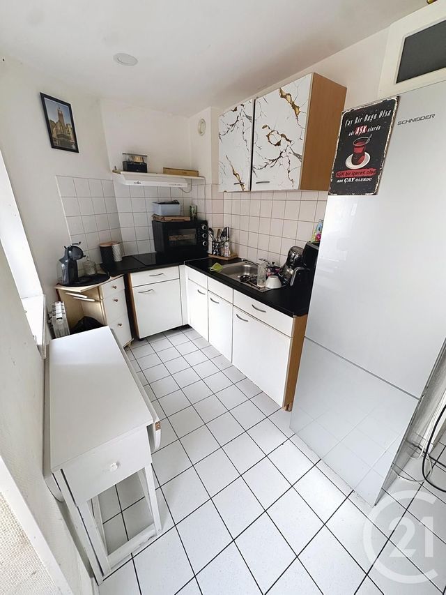 Appartement F2 &agrave; louer - 2 pi&egrave;ces - 53,73 m2 - Lure - 70 - FRANCHE-COMTE