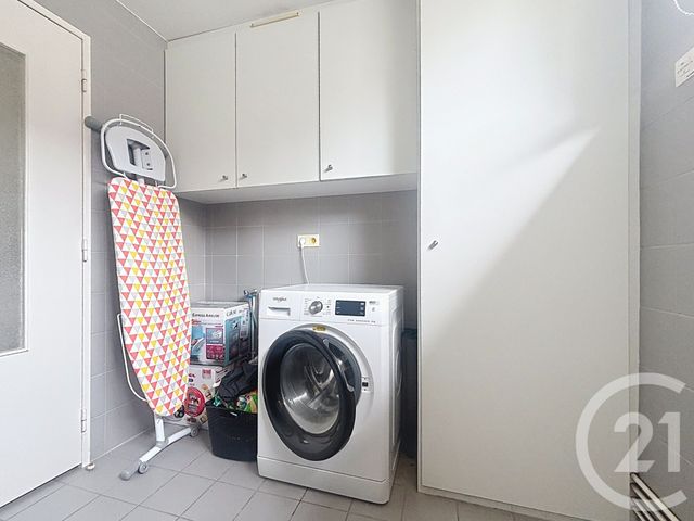 Appartement &agrave; louer - 2 pi&egrave;ces - 50 m2 - Lure - 70 - FRANCHE-COMTE