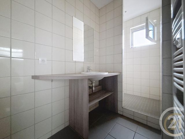 Appartement F3 &agrave; louer - 3 pi&egrave;ces - 69,69 m2 - Frahier Et Chatebier - 70 - FRANCHE-COMTE