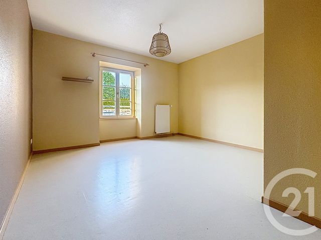Appartement F3 &agrave; louer - 3 pi&egrave;ces - 69 m2 - Saulx - 70 - FRANCHE-COMTE