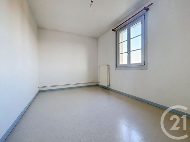 Appartement F3 &agrave; louer - 3 pi&egrave;ces - 69 m2 - Saulx - 70 - FRANCHE-COMTE