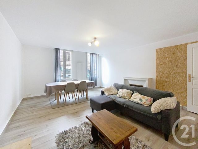 Appartement F3 &agrave; louer - 3 pi&egrave;ces - 84,20 m2 - Luxeuil Les Bains - 70 - FRANCHE-COMTE