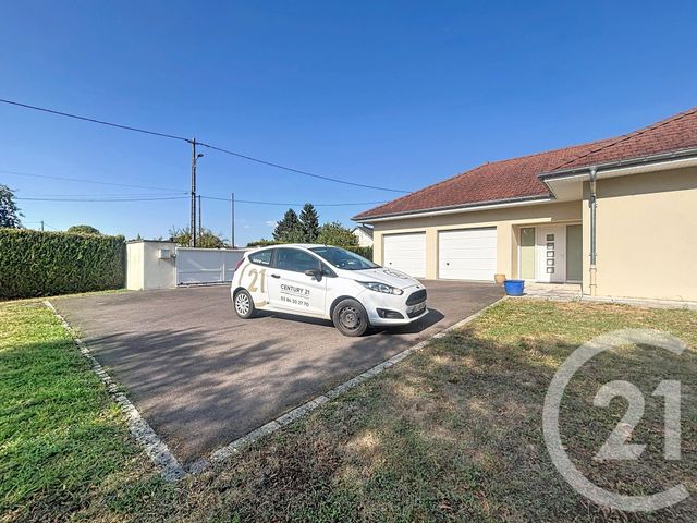 Maison &agrave; louer - 4 pi&egrave;ces - 160,90 m2 - Lure - 70 - FRANCHE-COMTE