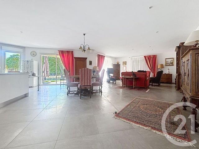 Maison &agrave; louer - 4 pi&egrave;ces - 160,90 m2 - Lure - 70 - FRANCHE-COMTE