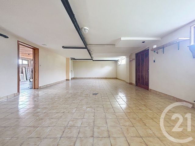 Maison &agrave; louer - 6 pi&egrave;ces - 133,51 m2 - St Sauveur - 70 - FRANCHE-COMTE