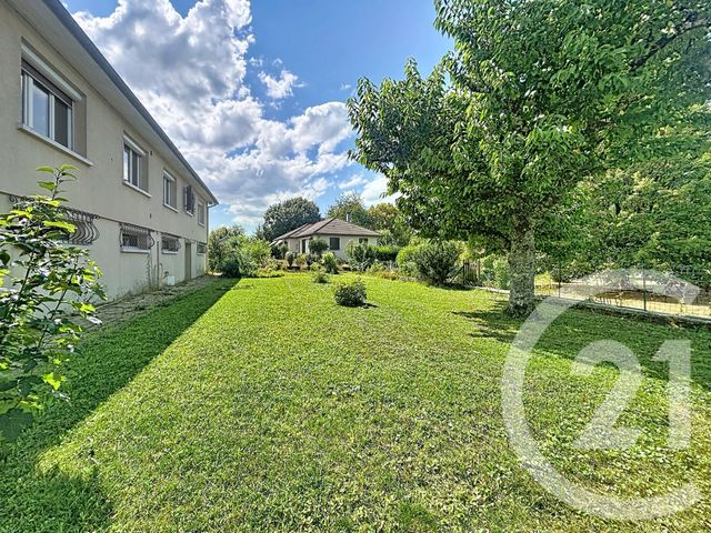Maison &agrave; louer - 6 pi&egrave;ces - 133,51 m2 - St Sauveur - 70 - FRANCHE-COMTE