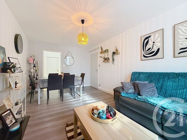 Appartement F2 &agrave; louer - 2 pi&egrave;ces - 45,62 m2 - Hericourt - 70 - FRANCHE-COMTE