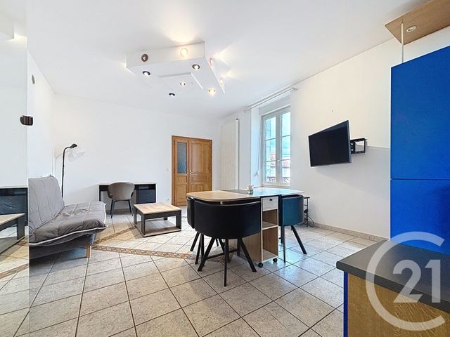Appartement F2 &agrave; louer - 2 pi&egrave;ces - 50 m2 - Vesoul - 70 - FRANCHE-COMTE