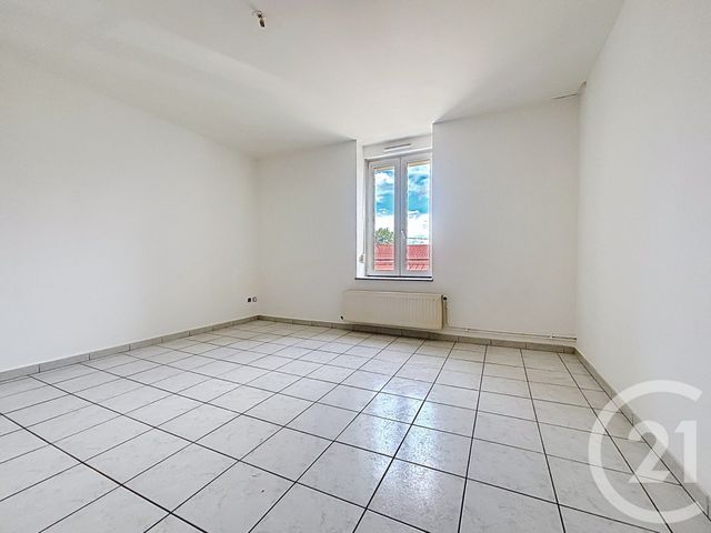 Appartement F4 à louer ST SAUVEUR