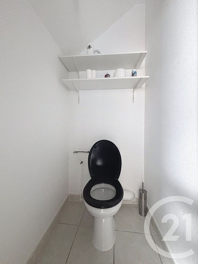 Appartement F2 &agrave; louer - 2 pi&egrave;ces - 55,15 m2 - Luxeuil Les Bains - 70 - FRANCHE-COMTE
