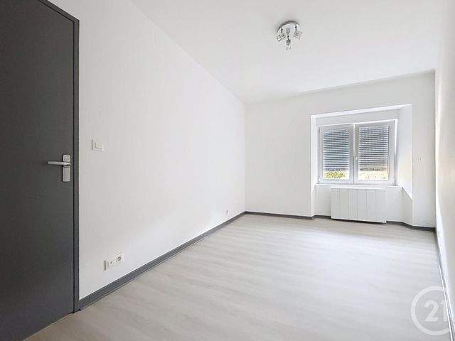 Appartement F3 &agrave; louer - 3 pi&egrave;ces - 60 m2 - Ronchamp - 70 - FRANCHE-COMTE