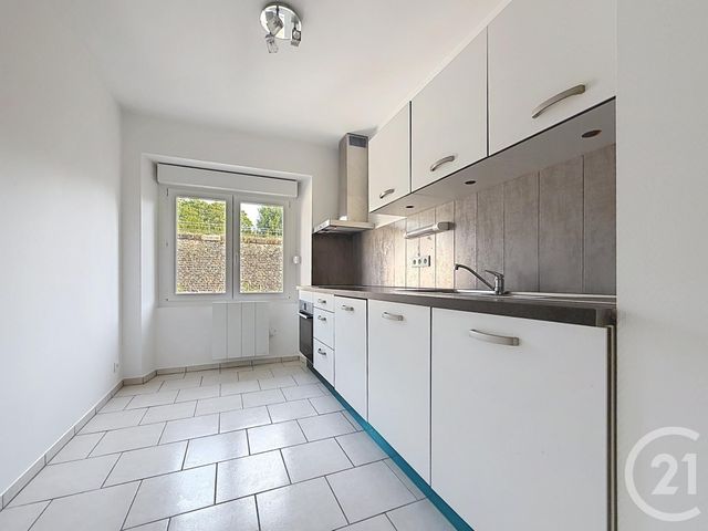 Appartement F3 &agrave; louer - 3 pi&egrave;ces - 60 m2 - Ronchamp - 70 - FRANCHE-COMTE