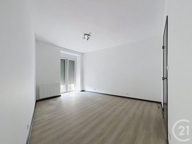 Appartement F3 &agrave; louer - 3 pi&egrave;ces - 60 m2 - Ronchamp - 70 - FRANCHE-COMTE