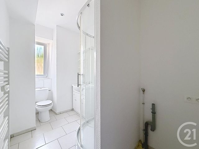 Appartement F3 &agrave; louer - 3 pi&egrave;ces - 60 m2 - Ronchamp - 70 - FRANCHE-COMTE