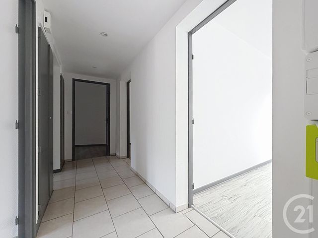 Appartement F3 &agrave; louer - 3 pi&egrave;ces - 60 m2 - Ronchamp - 70 - FRANCHE-COMTE