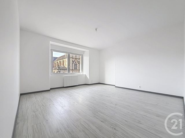 Appartement F3 &agrave; louer - 3 pi&egrave;ces - 60 m2 - Ronchamp - 70 - FRANCHE-COMTE
