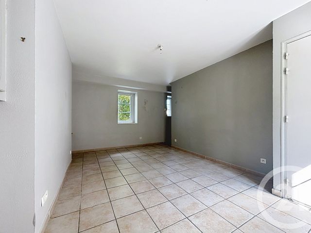 Appartement F3 &agrave; louer - 3 pi&egrave;ces - 66,65 m2 - Loulans Verchamp - 70 - FRANCHE-COMTE