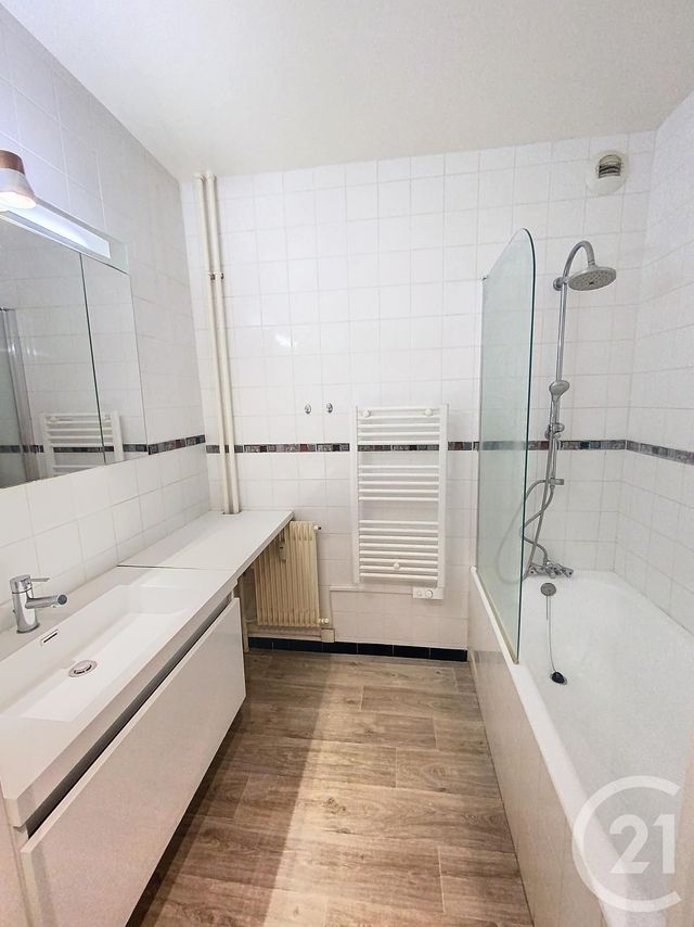 Appartement F3 &agrave; louer - 3 pi&egrave;ces - 63,65 m2 - Vesoul - 70 - FRANCHE-COMTE