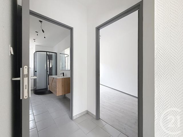 Appartement F3 &agrave; louer - 3 pi&egrave;ces - 60 m2 - Ronchamp - 70 - FRANCHE-COMTE