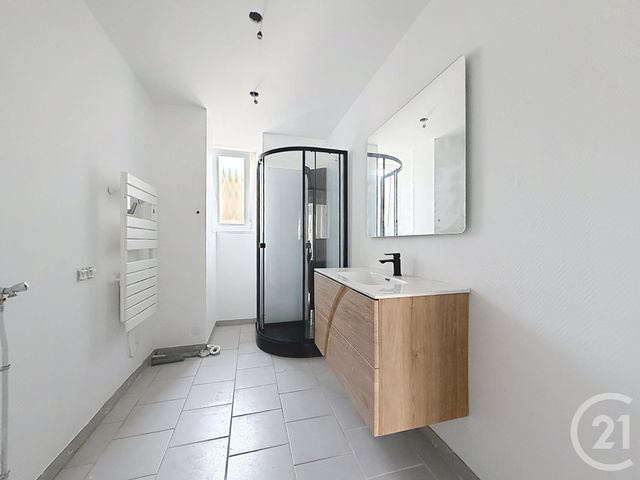 Appartement F3 &agrave; louer - 3 pi&egrave;ces - 60 m2 - Ronchamp - 70 - FRANCHE-COMTE