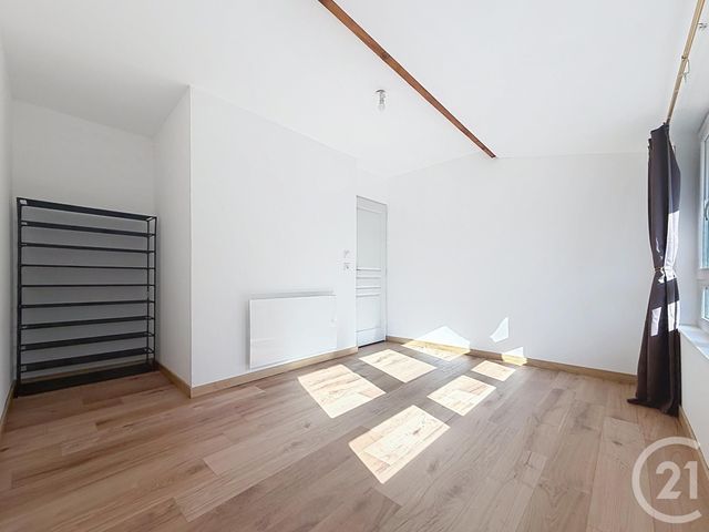 Appartement F3 &agrave; louer - 3 pi&egrave;ces - 73 m2 - Ronchamp - 70 - FRANCHE-COMTE