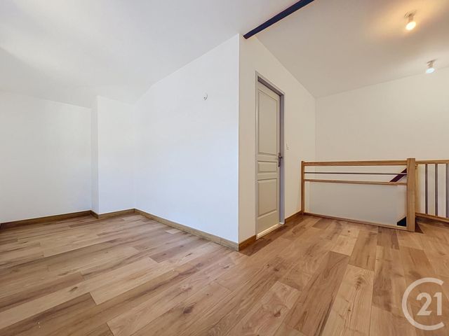 Appartement F3 &agrave; louer - 3 pi&egrave;ces - 73 m2 - Ronchamp - 70 - FRANCHE-COMTE