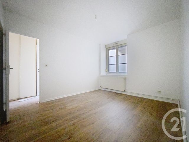 Appartement F3 &agrave; louer - 3 pi&egrave;ces - 70,95 m2 - Lure - 70 - FRANCHE-COMTE