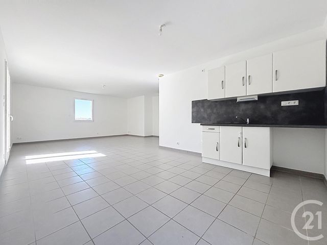 Maison &agrave; louer - 5 pi&egrave;ces - 105 m2 - Lure - 70 - FRANCHE-COMTE