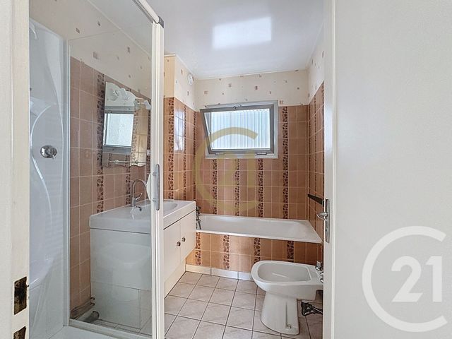 Appartement F3 à vendre - 4 pièces - 87,34 m2 - Lure - 70 - FRANCHE-COMTE