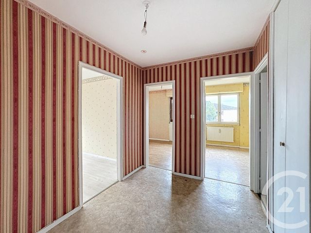 Appartement F3 à vendre - 3 pièces - 60,80 m2 - St Loup Sur Semouse - 70 - FRANCHE-COMTE