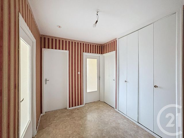 Appartement F3 à vendre - 3 pièces - 60,80 m2 - St Loup Sur Semouse - 70 - FRANCHE-COMTE