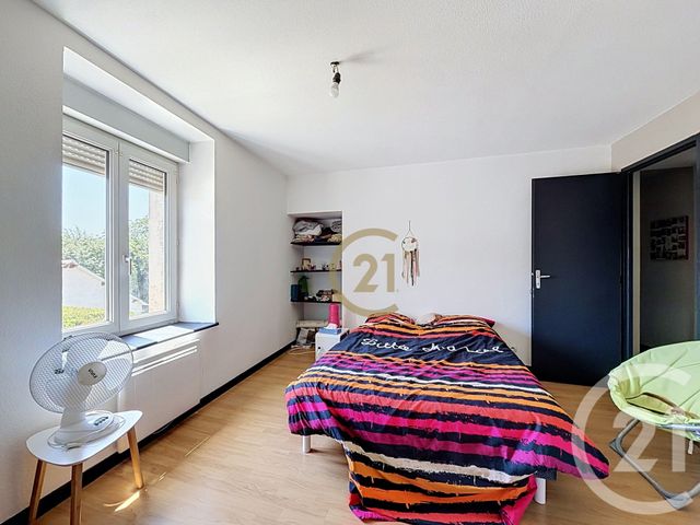 Appartement T5 &agrave; vendre - 5 pi&egrave;ces - 92,26 m2 - St Sauveur - 70 - FRANCHE-COMTE