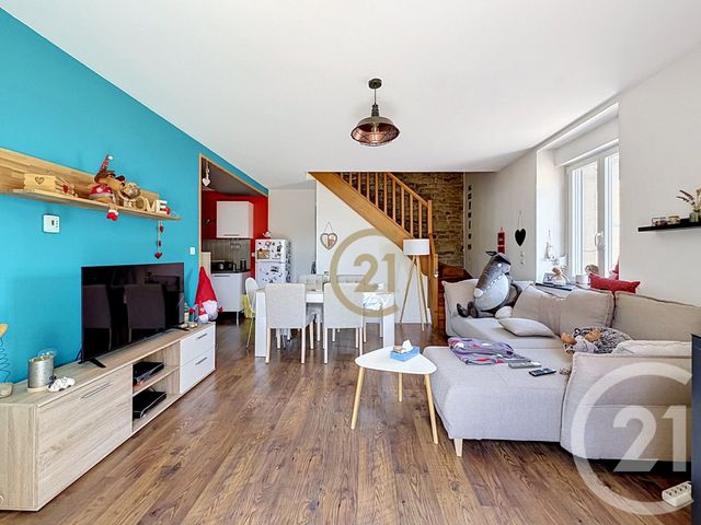 Appartement T5 &agrave; vendre - 5 pi&egrave;ces - 92,26 m2 - St Sauveur - 70 - FRANCHE-COMTE