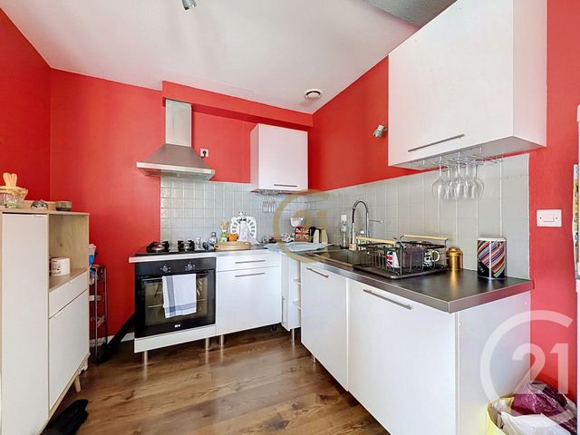 Appartement T5 &agrave; vendre - 5 pi&egrave;ces - 92,26 m2 - St Sauveur - 70 - FRANCHE-COMTE